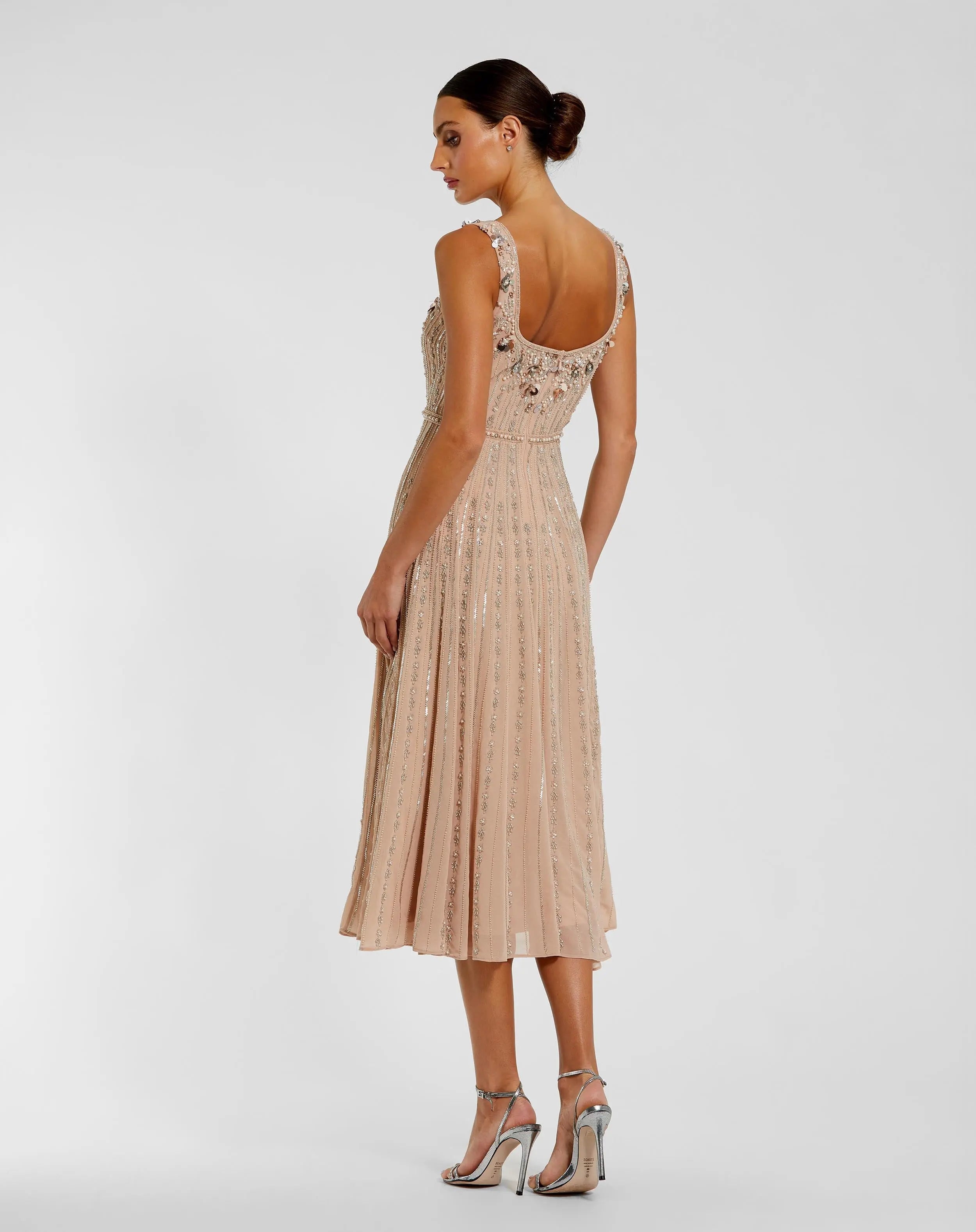 Pink Sleeveless Scoop Neck Embellished Midi Dress